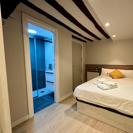 El Oasis De La Estafeta Apartman Pamplona Kültér fotó