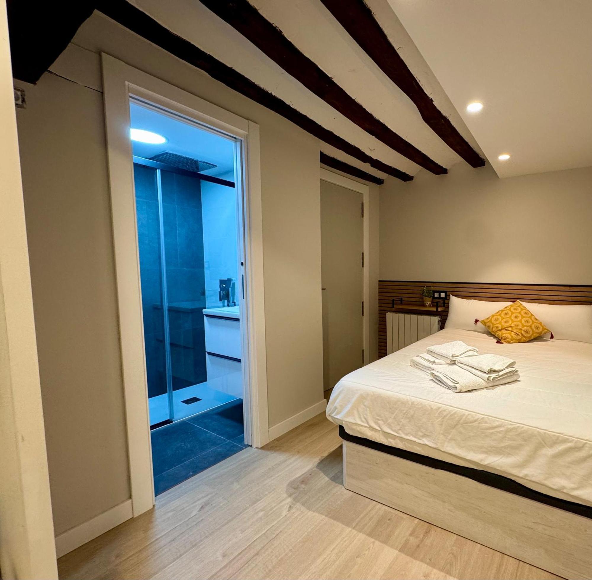 El Oasis De La Estafeta Apartman Pamplona Kültér fotó