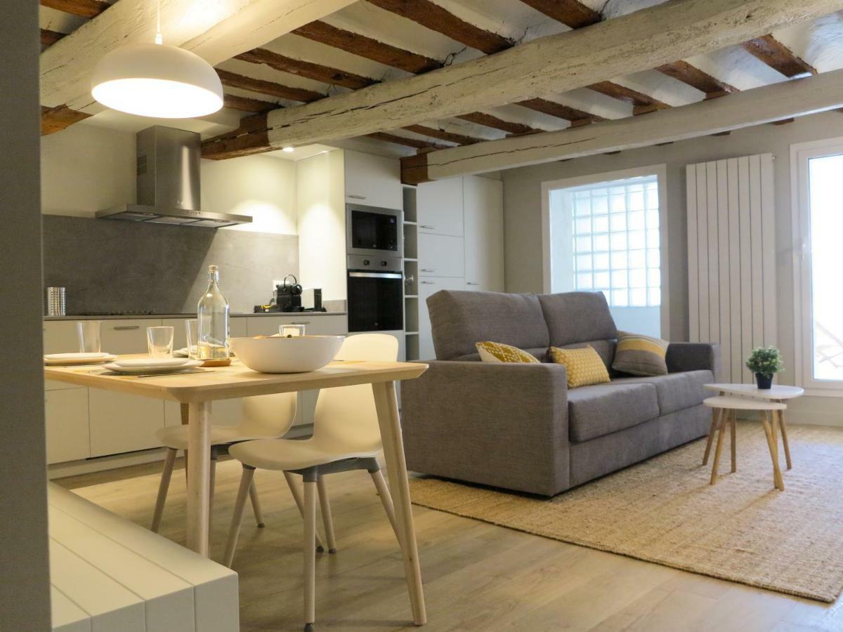 El Oasis De La Estafeta Apartman Pamplona Kültér fotó